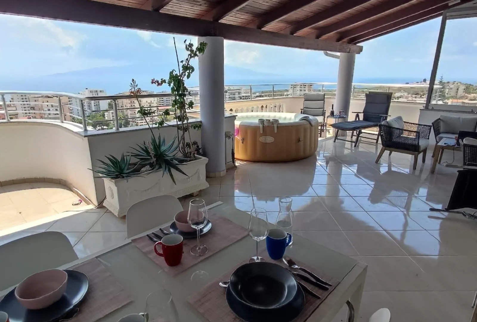 Luxury Jacuzzi Apartment Sarande